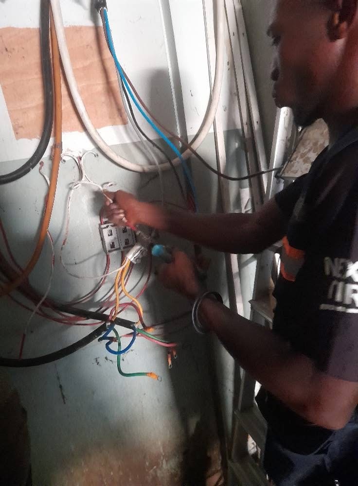 Cable connections